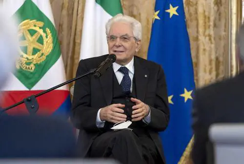 Minacce sul web a Mattarella. Indagati prof e giornalisti