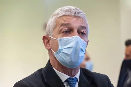 Stop al nuovo gruppo degli ex: Morra non vuole perdere la poltrona