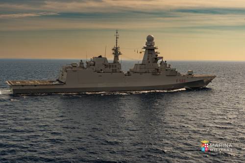 Cipro, "assedio" ai pescherecci italiani: interviene la Marina Militare