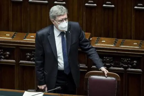 Il diktat del ministro Giovannini: "Mai porti chiusi ai migranti"