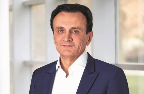 "Fino a 21 milioni di euro...". Il maxi bonus al ceo di Astrazeneca