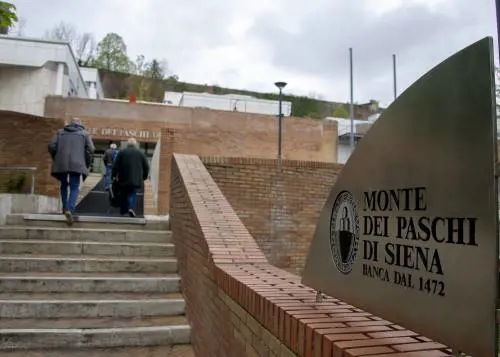 Il Tesoro cede il 25% di Montepaschi