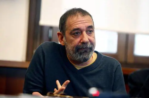 Le tre vite delle "Due vite" di Trevi. Lo Strega rischia di vincerlo un libro "vecchio"