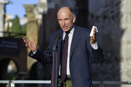 Letta pera cotta, il circoletto radical e Fauci: quindi, oggi...