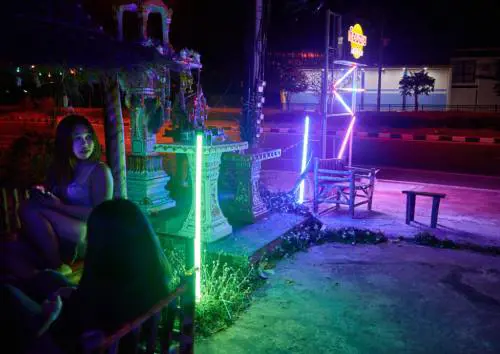 Quelle prostitute per scelta: viaggio al confine segreto