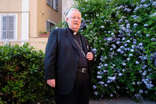 Bassetti boccia il referendum. "La vita è dono e va difesa"