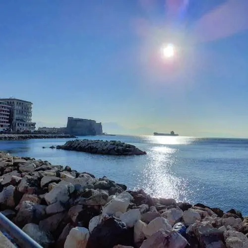Mascherina, ecco le regole da seguire in spiaggia