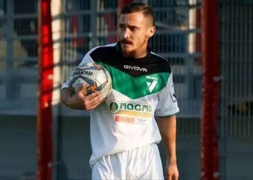 L'orrore nel garage: il suicidio choc dell'ex calciatore dell'Avellino