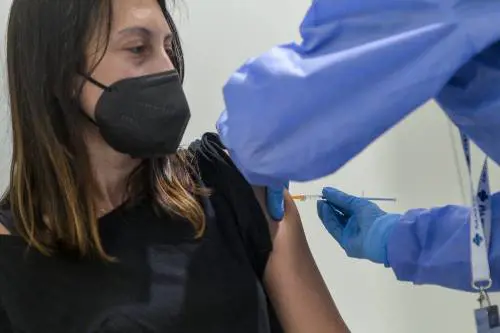 Non hai gli anticorpi dopo il vaccino? Ecco perché e cosa succede