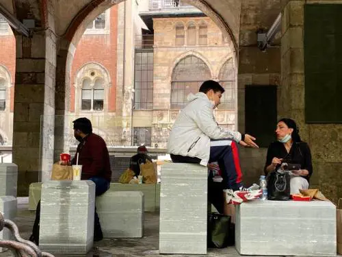 L'Anpi accusa Sala: "La nuova Loggia usata come fast food"