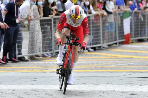 Portabandiera di coppia. Con Rossi e Viviani è salva la meritocrazia