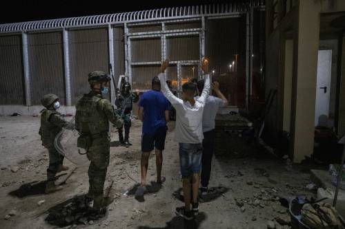 L'immigrazione come arma: ecco perché è iniziato l'assalto