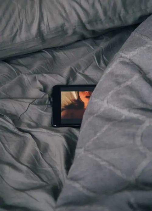 Il terremoto a Pornhub e l'oro di Napoli: le sette parole della settimana