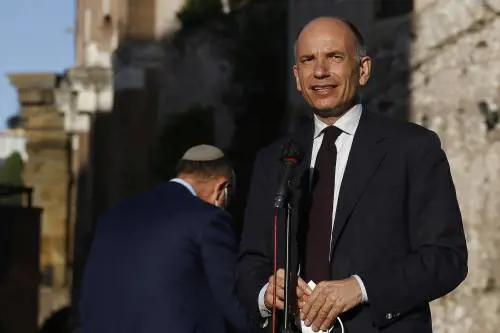 L'unico vero effetto: il crollo del mattone