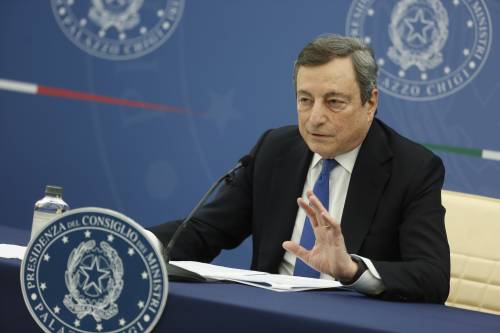 Draghi, l'"asocial" che vola sul web