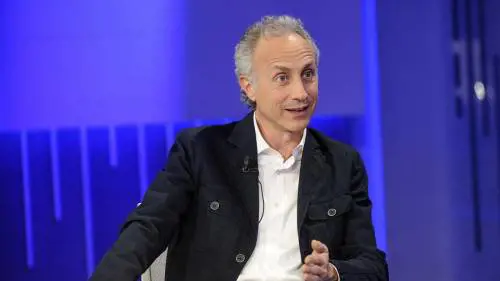 Travaglio ironizza su Cerasa, ma viene zittito: "Un anno fa..."
