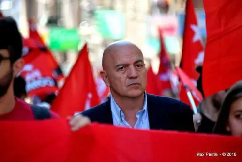 "Fiat, Ue, Pd e Draghi...": le sentenze del 'kompagno' Rizzo