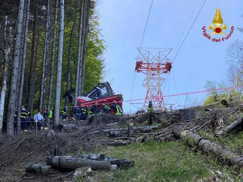 Tragedia in funivia, spunta il giallo del "forchettone"