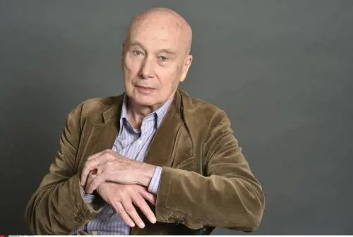 Ecco il libro di Matzneff, predatore di ragazzine