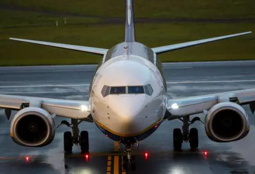 Voli a prezzi stracciati? Ecco come fanno le compagnie low cost