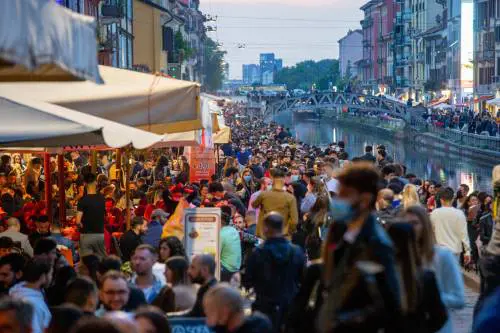 Incognita varianti sul green pass: pronto il 15 giugno su "Io" e "Immuni"