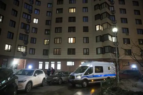 "Mi seccava il suo pianto" e l'uomo getta il neonato dal quinto piano
