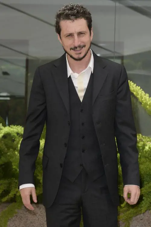 "La sinistra peggiore di sempre". Dopo Elodie anche Bizzarri scarica la Schlein