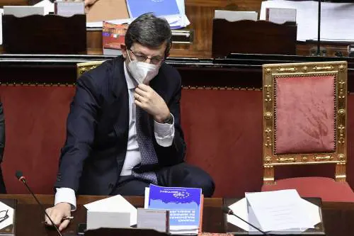 La Cassa Depositi e Tim riaprono il dossier rete. Ma si studia un piano B