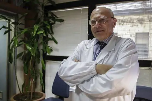 "Non alle donne", "Quando hai una certa età...", scontro tra Galli e Bassetti