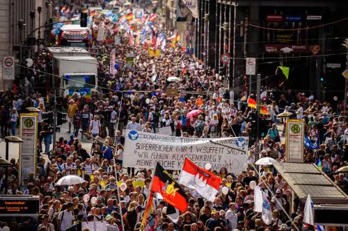 ​Così i Querdenken possono destabilizzare la Germania