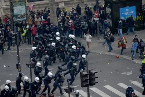 La Francia corre ai ripari. Il super-algoritmo contro il terrorismo