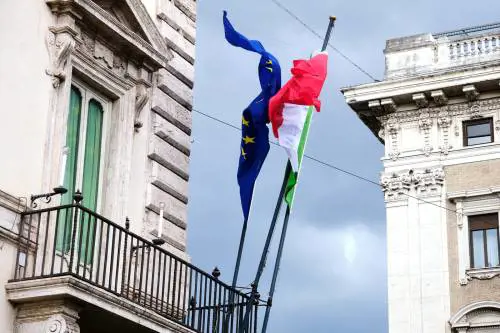 Le chat di fuoco sul ministro: "Quando lo sfiduciamo...?"