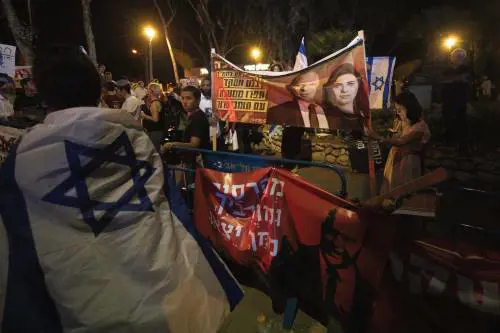 La lezione di Israele: cosa succede al Covid