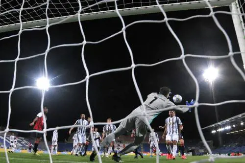 Szczesny manda un messaggio chiaro a Donnarumma: ''Io via? Ecco la verità''