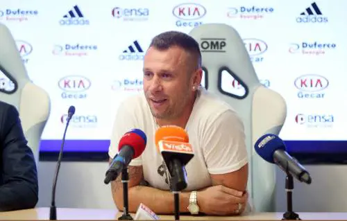 La previsone "disastro" di Cassano: "Chi sono le favorite a Euro 2020..."