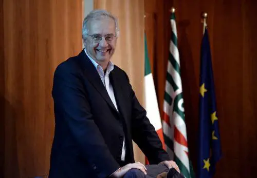 La capriola del Veltroni cine-critico: ora elogia il Montagnani disprezzato