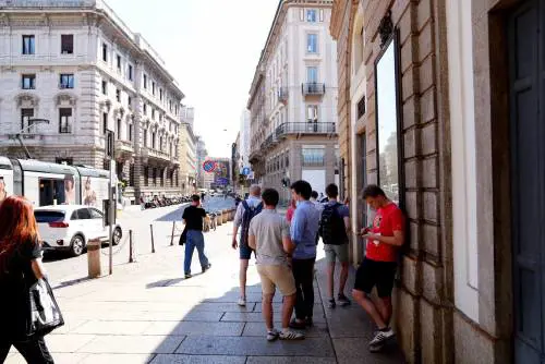 Il Comune domani riaccende le telecamere. E si torna a pagare la sosta sulle strisce blu