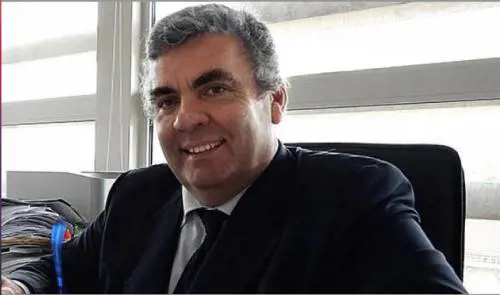 "Sistema sicuro". La vaccinazione eterologa e le 15 trombosi evitabili