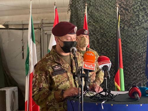 Afghanistan, l'Italia ammaina la bandiera: chiusa la missione iniziata 20 anni fa