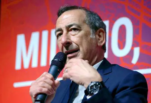 Sala rassegnato a due turni ma fa le pulci sui manifesti