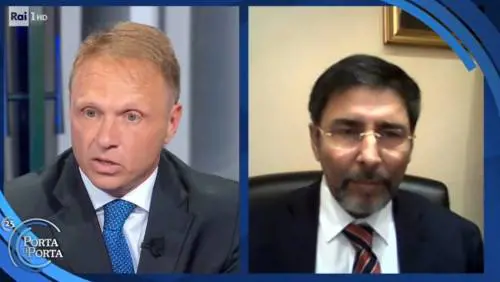 "Saman come Astrazeneca...": la frase choc dell'ambasciatore in tv