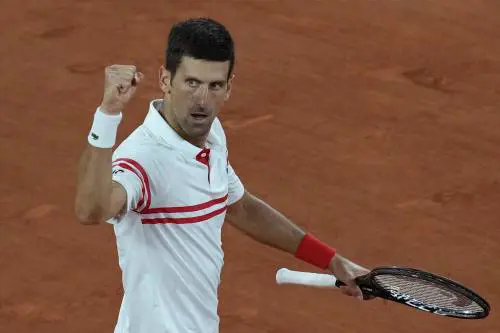 Djokovic c'è. La lezione  a quelli che... restano a casa