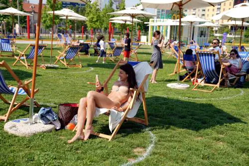 L'allarme: "Attenzione al sole dopo Covid e vaccino"