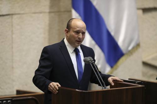 Israele, nasce il governo Bennett: Neanyahu alza bandiera bianca