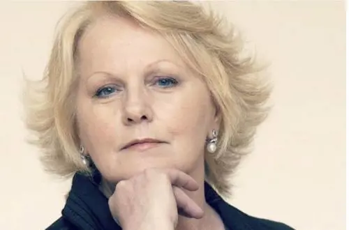 Katia Ricciarelli è la nuova "signora del rap": "Chi arriva in Italia deve rispettare le nostre regole"