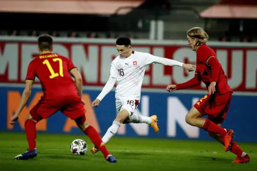 Il "derby" di Vargas, sbocciato sul Lago Maggiore