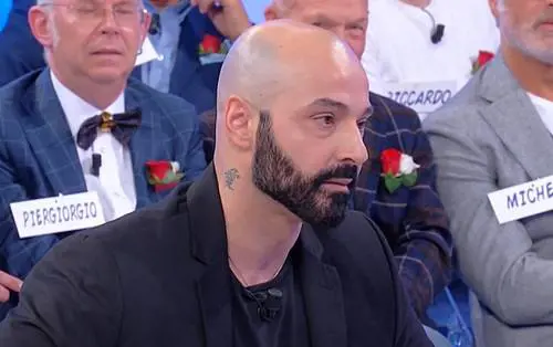 Il dramma dell'ex di Uomini e donne: "Drogato e preso a forchettate"