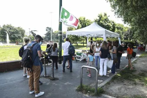 Primarie, il centrosinistra trova i candidati: Gualtieri per Roma e Lepore per Bologna