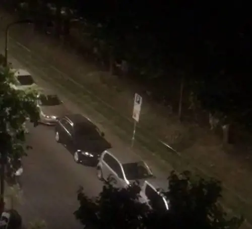 La vita impossibile col Far West dei centri sociali a Milano: cosa succede