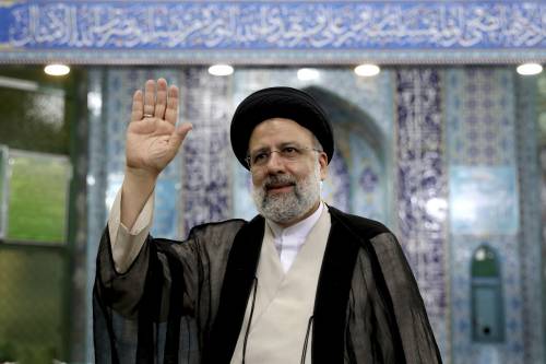 La guida che piace a Khamenei: il nuovo volto della Repubblica islamica